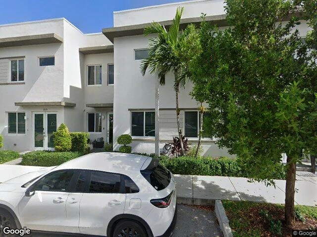 House image located at Miami, FL 33178