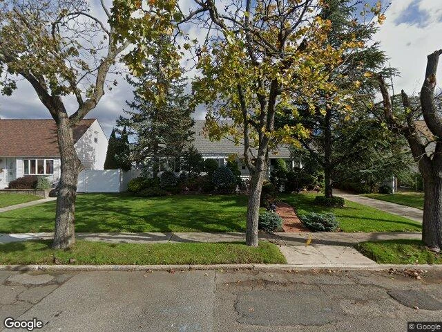 House image located at Franklin Square, NY 11010