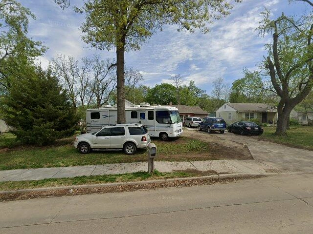 House image located at Topeka, KS 66605