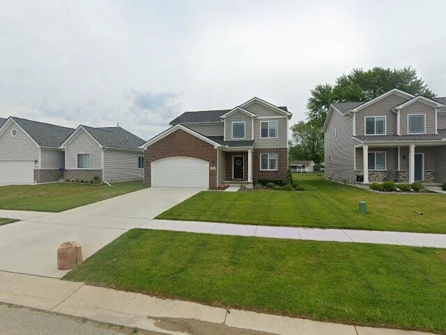 House image located at Holly, MI 48442
