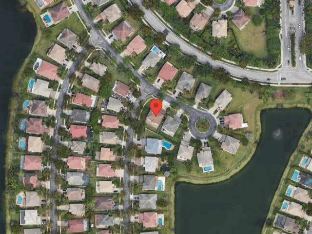 House image located at Hollywood, FL 33027