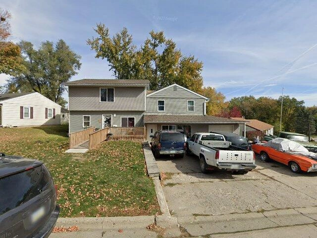 House image located at Newton, IA 50208