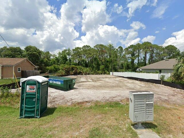 House image located at Deltona, FL 32738