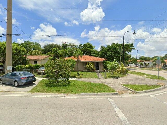 House image located at Miami, FL 33144
