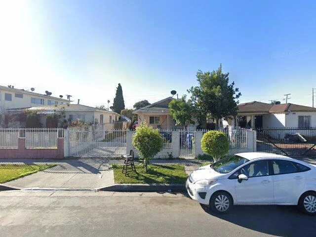 House image located at Los Angeles, CA 90003