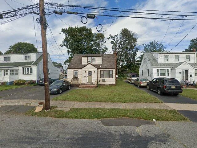 House image located at Paterson, NJ 07502