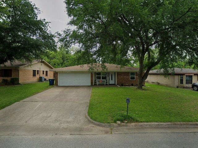 House image located at Ennis, TX 75119