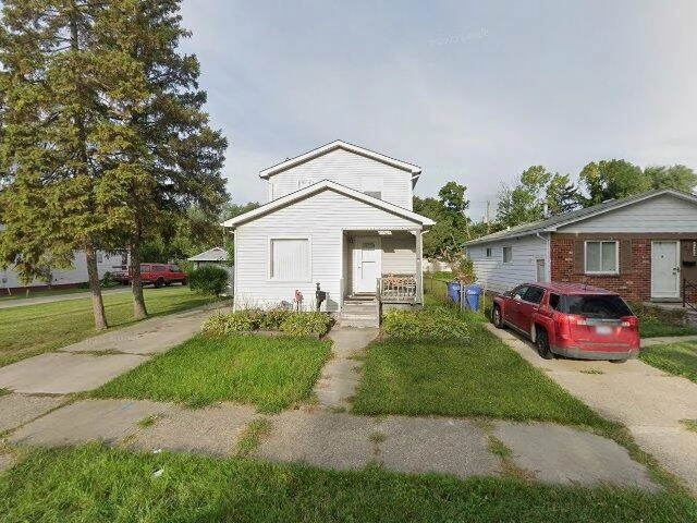 House image located at Warren, MI 48089