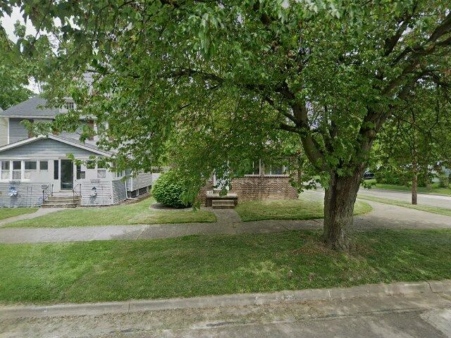 House image located at Akron, OH 44320