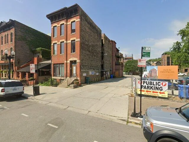 House image located at Chicago, IL 60610