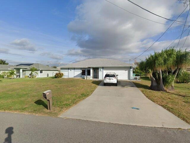 House image located at Cape Coral, FL 33904