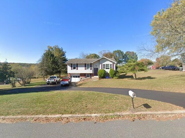 House image located at Milford, NJ 08848