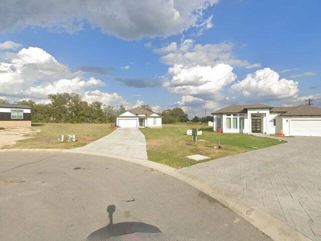 House image located at Dale, TX 78616