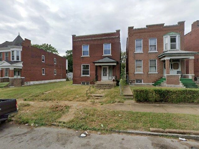 House image located at Saint Louis, MO 63120