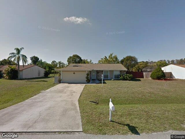 House image located at Fort Myers, FL 33967