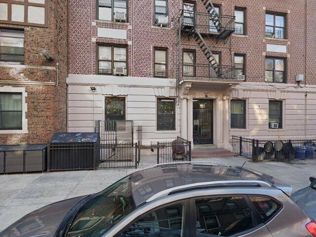 House image located at Swansea, MA 02777