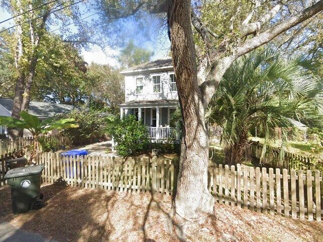 House image located at Akron, OH 44314