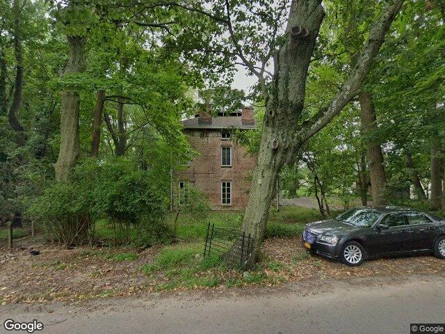 House image located at Staten Island, NY 10306