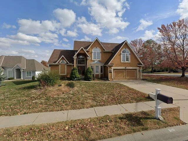 House image located at Kansas City, MO 64119