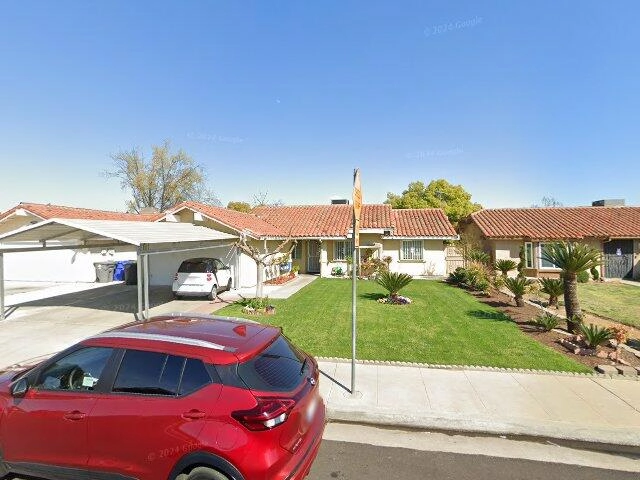 House image located at Parlier, CA 93648