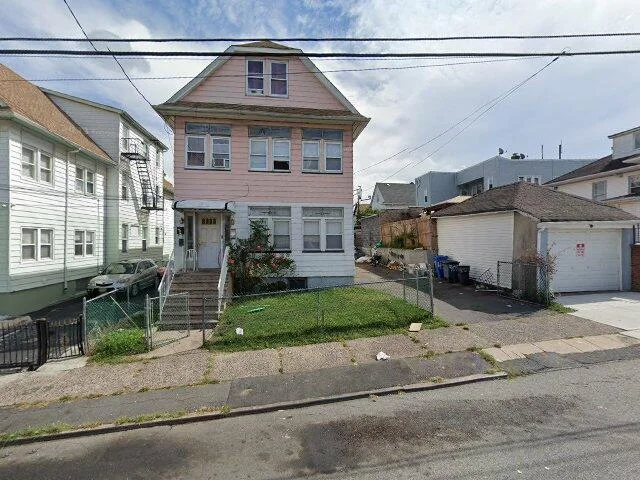 House image located at Paterson, NJ 07514