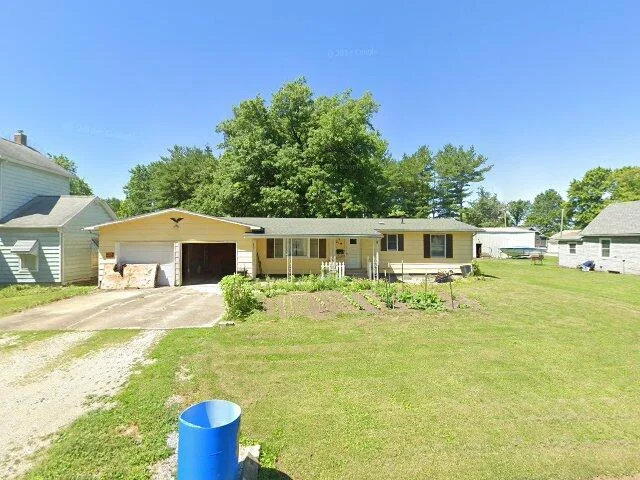 House image located at Nokomis, IL 62075