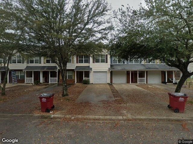 House image located at Crestview, FL 32539