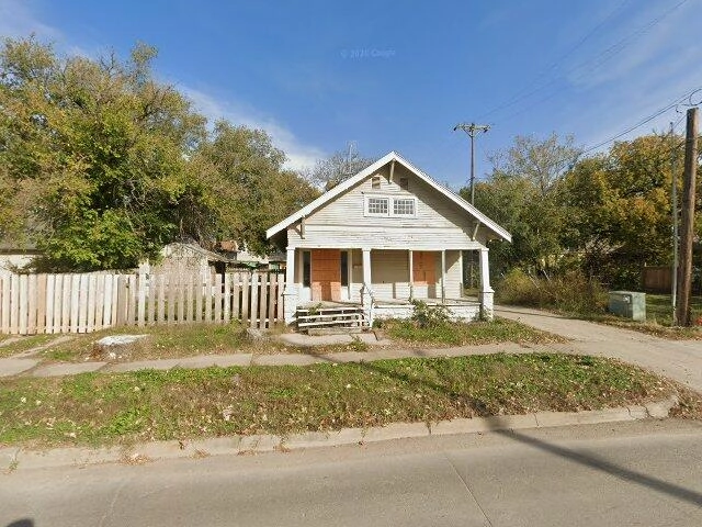 House image located at Sycamore, IL 60178