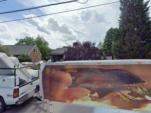 House image located at Salem, VA 24153