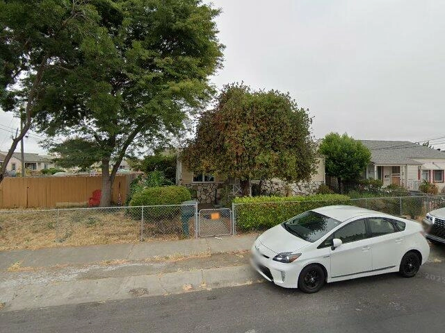 House image located at San Leandro, CA 94577
