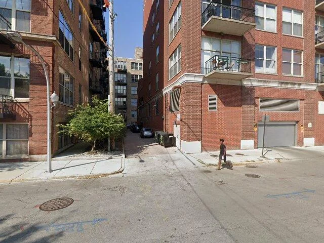 House image located at Chicago, IL 60607