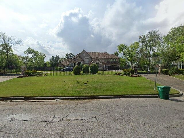 House image located at Houston, TX 77021