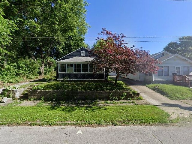 House image located at Indianapolis, IN 46201