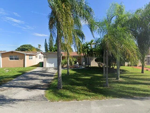 House image located at Hollywood, FL 33023