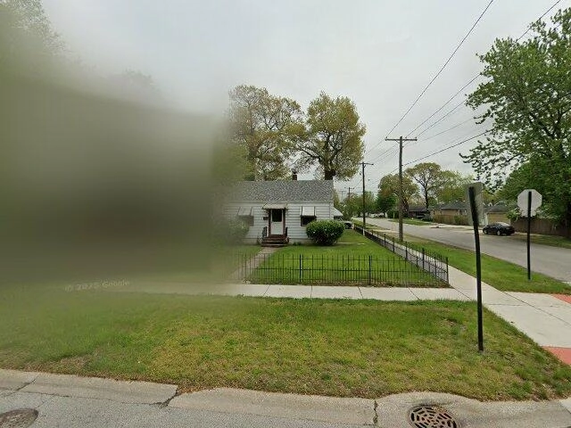 House image located at Griffith, IN 46319