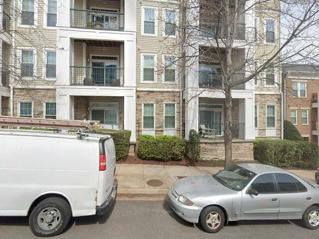 House image located at Arlington, VA 22206