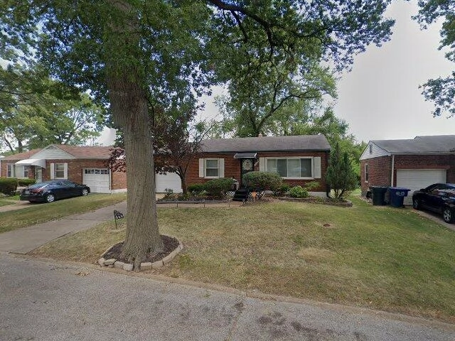 House image located at Saint Louis, MO 63137
