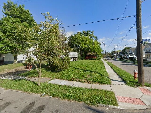 House image located at Cleveland, OH 44105