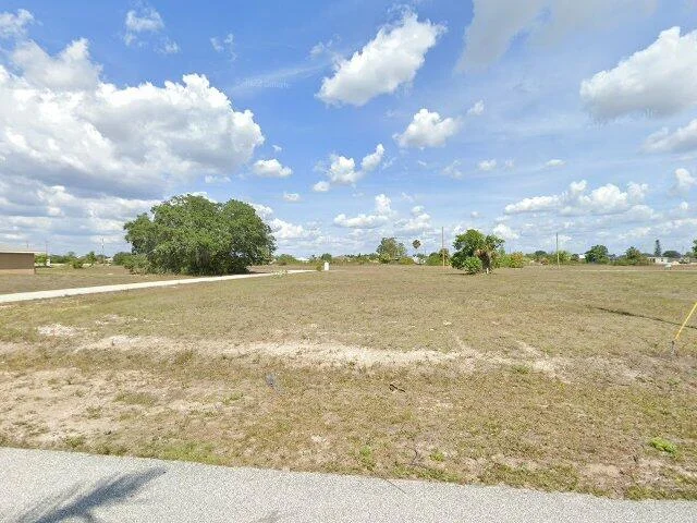 House image located at Cape Coral, FL 33993