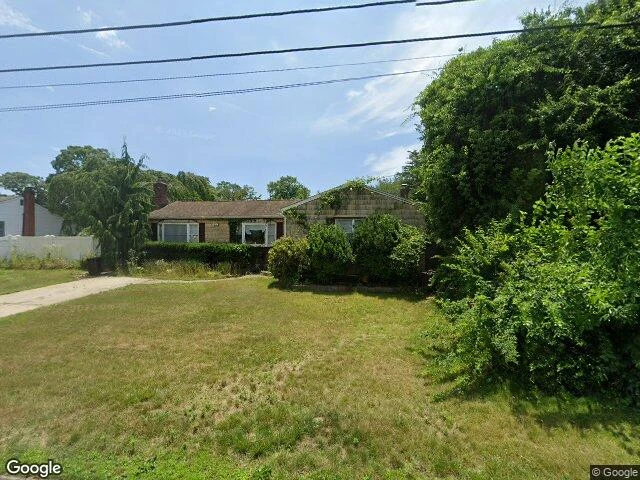 House image located at Islip, NY 11751