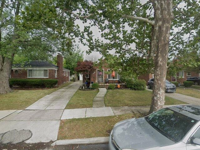 House image located at Grosse Pointe, MI 48236