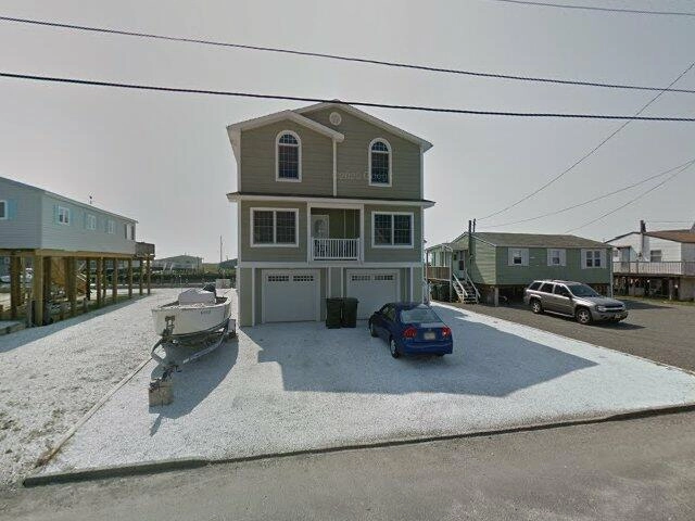 House image located at Tuckerton, NJ 08087