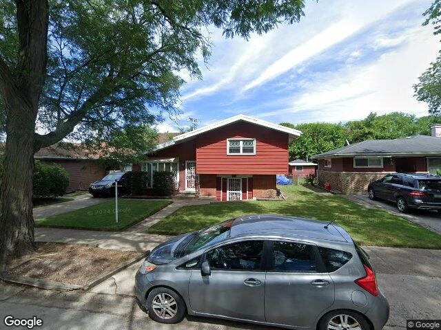 House image located at Dolton, IL 60419