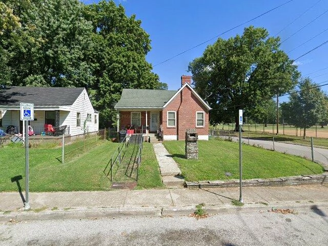 House image located at Louisville, KY 40215