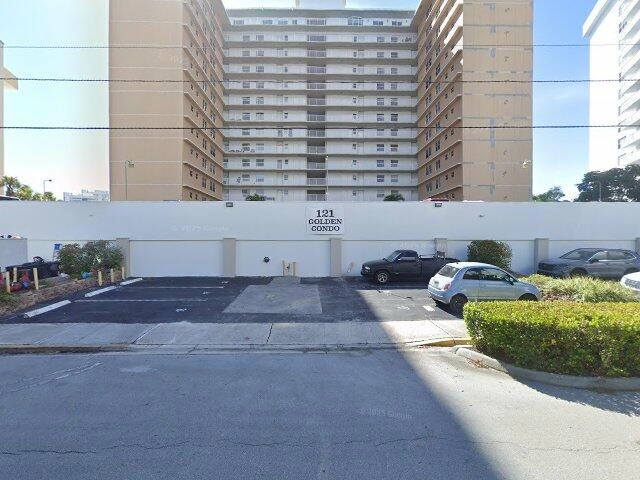 House image located at Hallandale, FL 33009