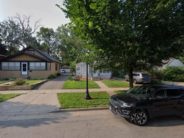 House image located at Saint Paul, MN 55106