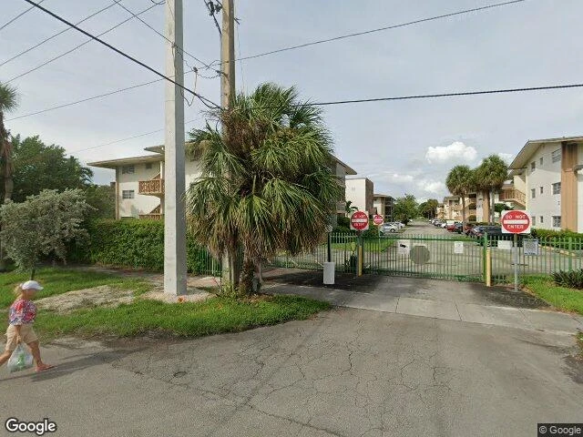 House image located at Miami, FL 33162