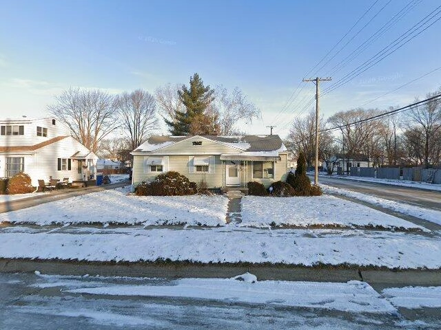 House image located at Warren, MI 48089