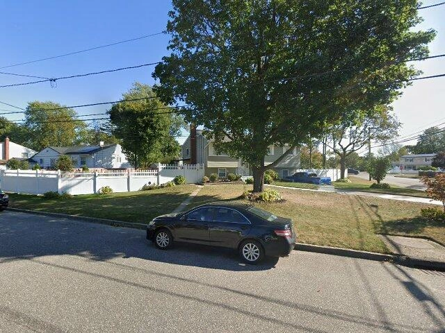 House image located at New Castle, DE 19720