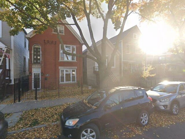 House image located at Chicago, IL 60609